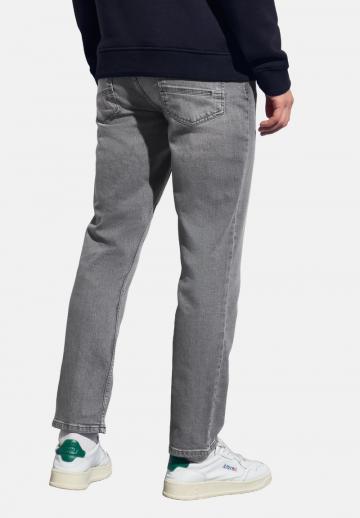 Узкие джинсы