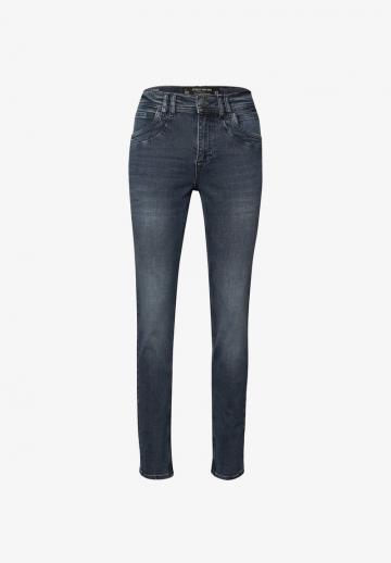Узкие джинсы