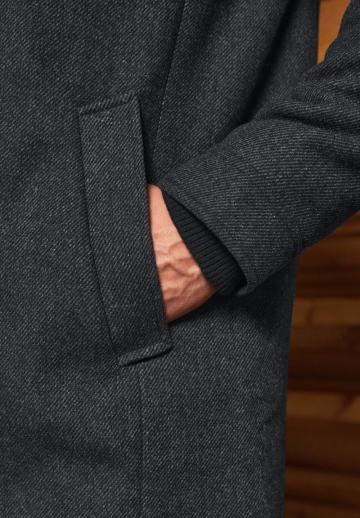 Короткое пальто