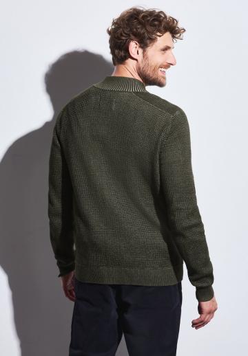 Вязаная кофта