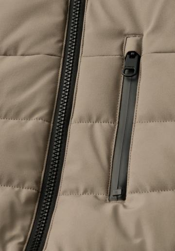 Зимняя куртка