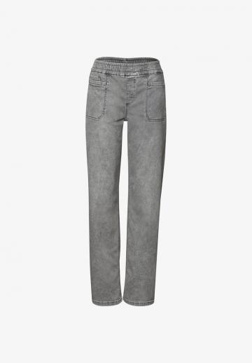 Прямые джинсы