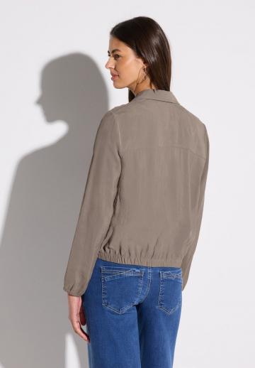 Блейзер с накладными карманами