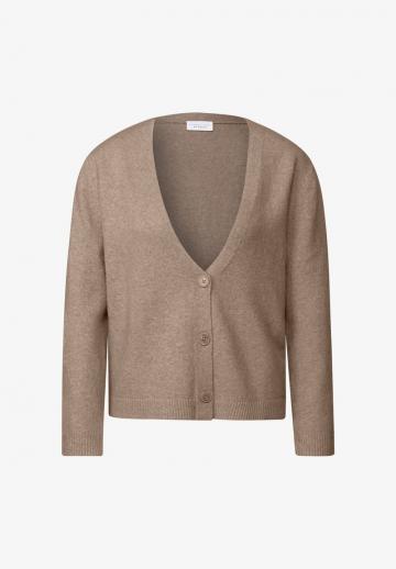 Вязаная кофта