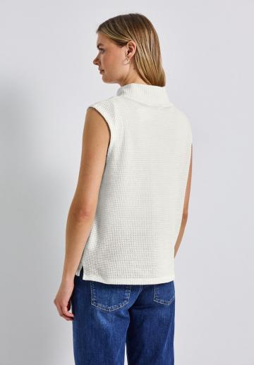 Пуловер без рукавов