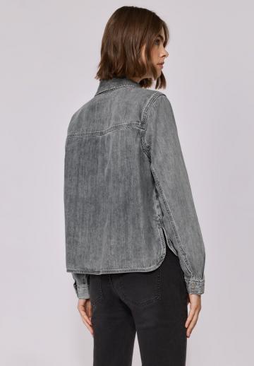 Джинсовая куртка