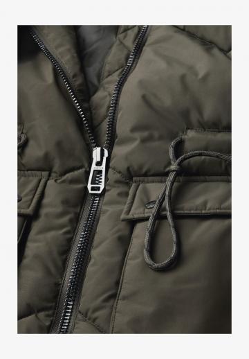 Зимняя куртка