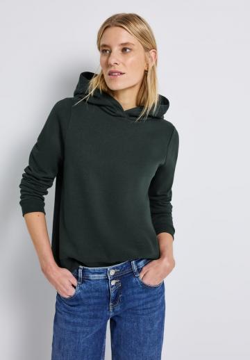 Пуловер с капюшоном