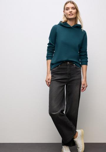 Пуловер с капюшоном