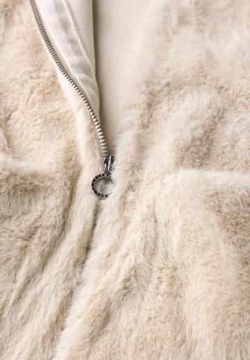 Пуховой жилет