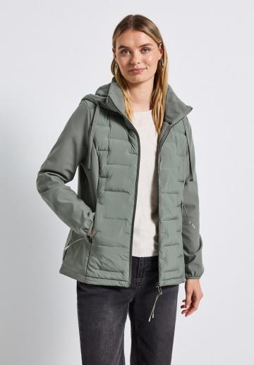 Зимняя куртка