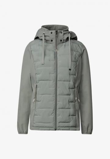 Зимняя куртка