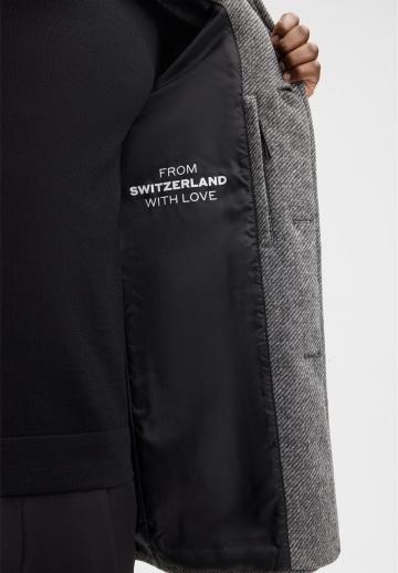 Короткое пальто