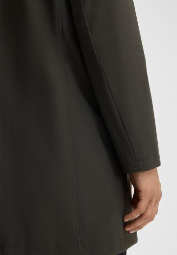 Короткое пальто