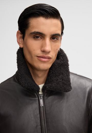 Кожаная куртка