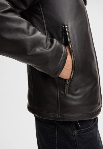 Кожаная куртка