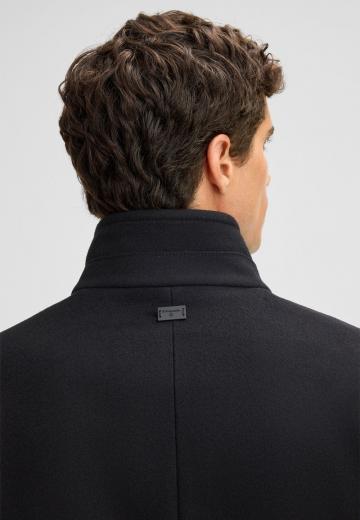 Короткое пальто