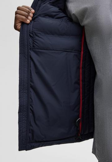 Зимняя куртка