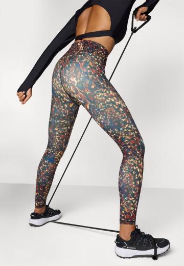 Спортивные штаны