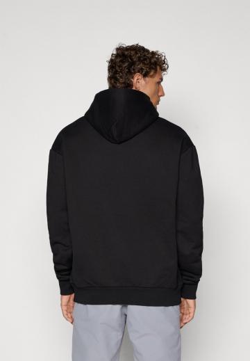 Спортивная кофта