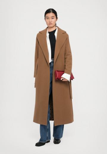 Шерстяное пальто