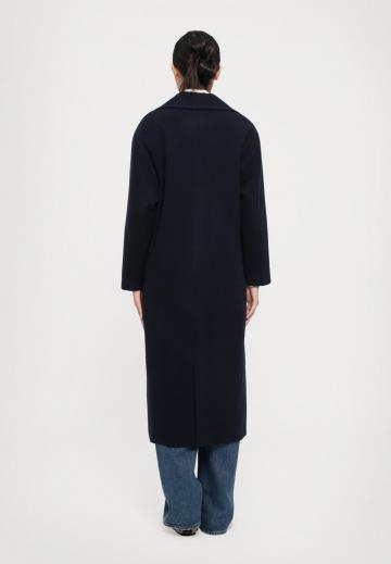 Шерстяное пальто