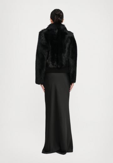 Короткая куртка