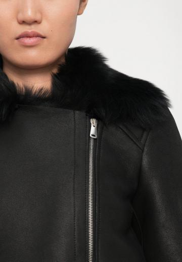 Байкерская куртка