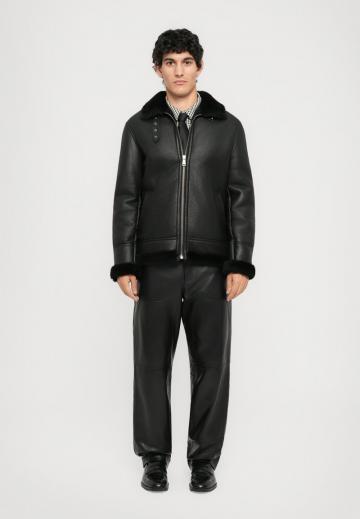 Кожаная куртка