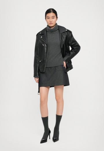 Байкерская куртка