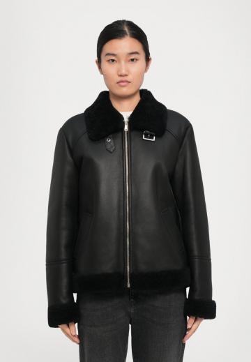 Кожаная куртка