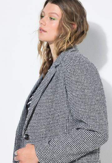 Короткое пальто