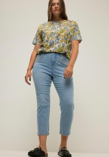 Короткие джинсы