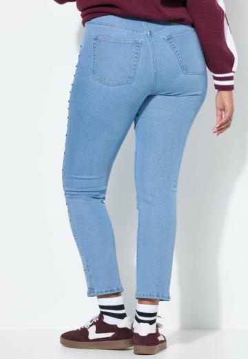 Короткие джинсы