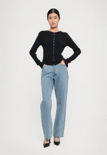 Свободные джинсы