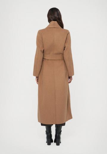 Шерстяное пальто