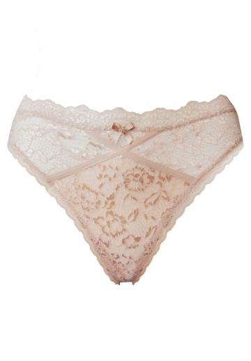 Трусы на бедрах