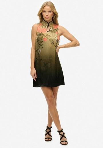 Короткое платье