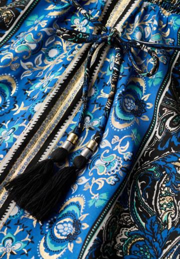 Платье без бретелек