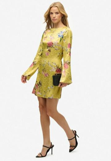 Короткое платье