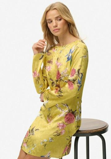 Короткое платье