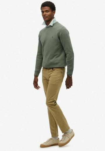 Узкие джинсы