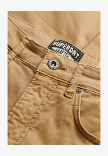 Узкие джинсы