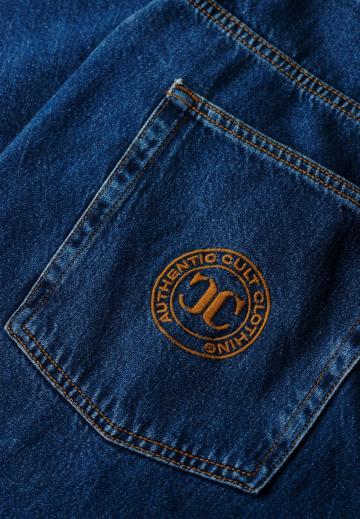 Прямые джинсы