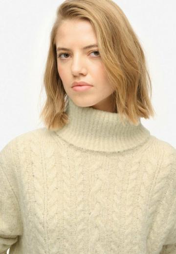 Длинный пуловер