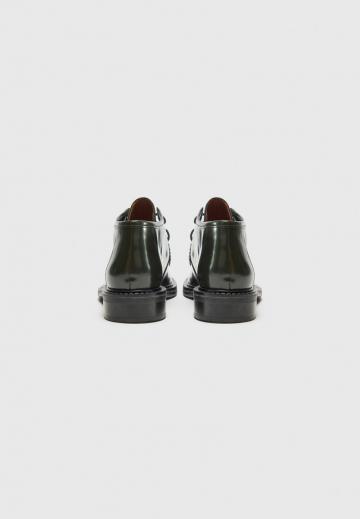 Ботинки на шнуровке