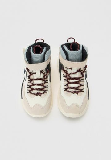 Высокие кеды