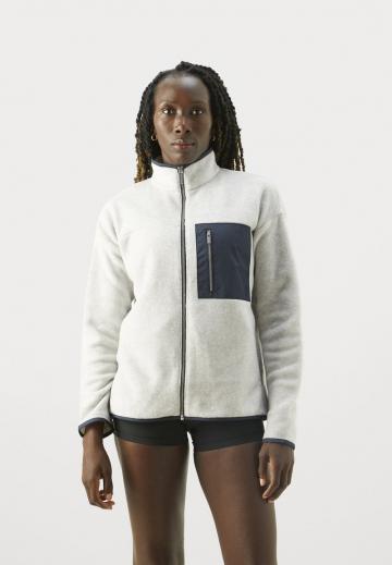 Флисовая куртка