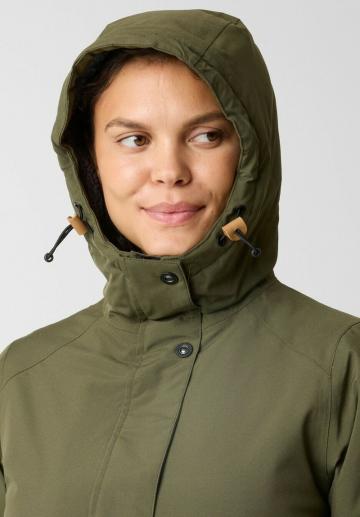 Спортивная куртка