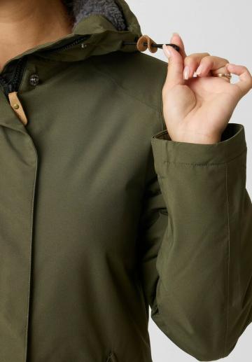 Спортивная куртка